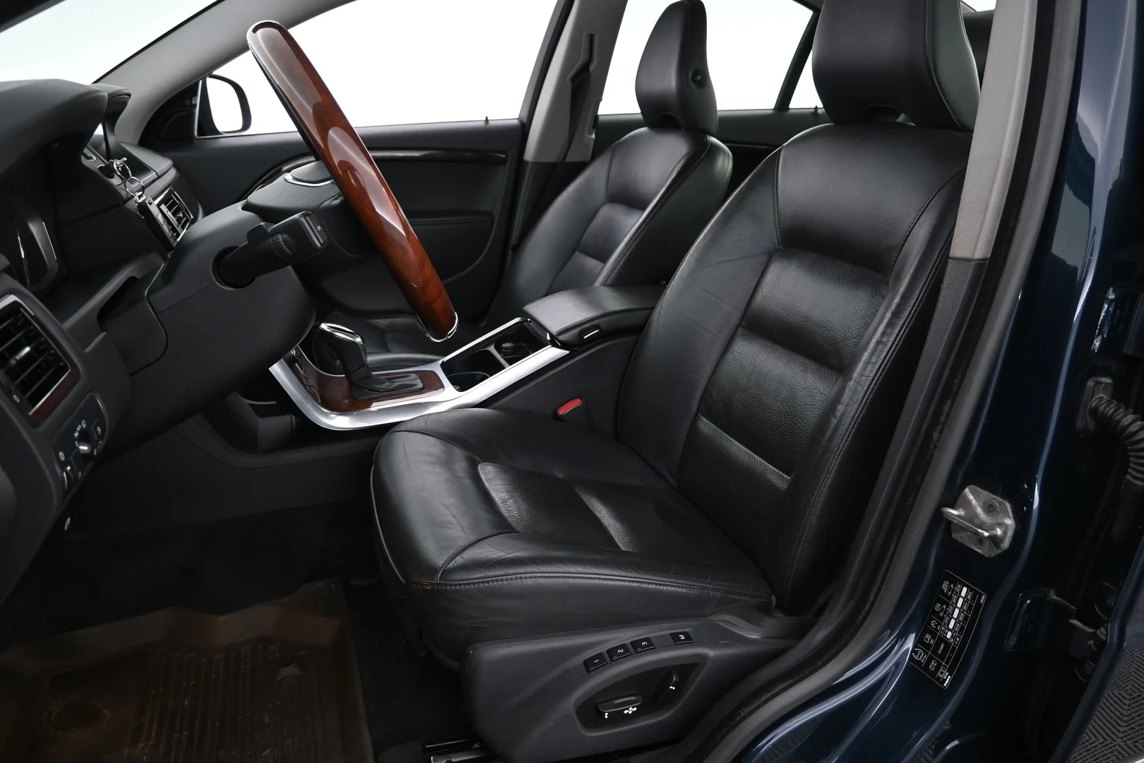 Car Image - 3tJnxsEOI3vop643hQHcDo