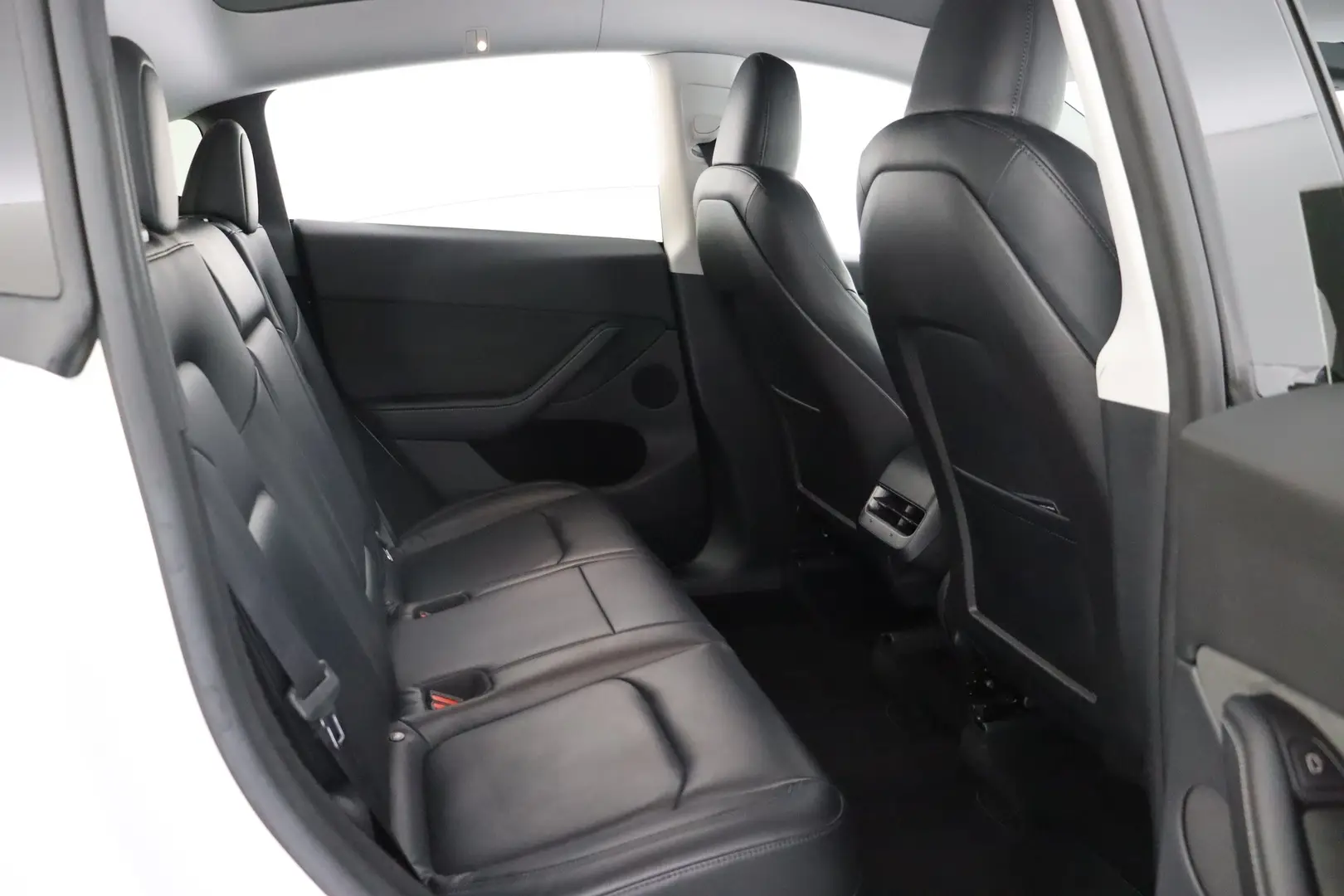 Car Image - 2DE8cU90u7044xw7ZHEvUZ