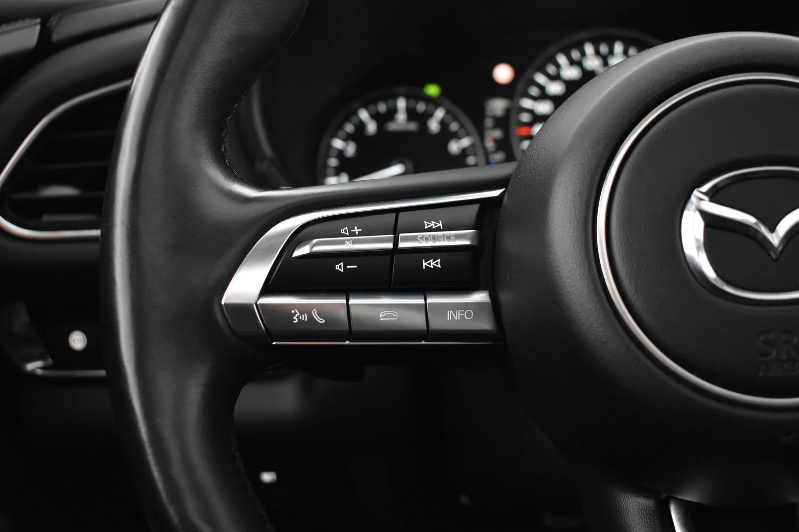 Car Image - TYVqMQlU0KZLzKIWjezjI