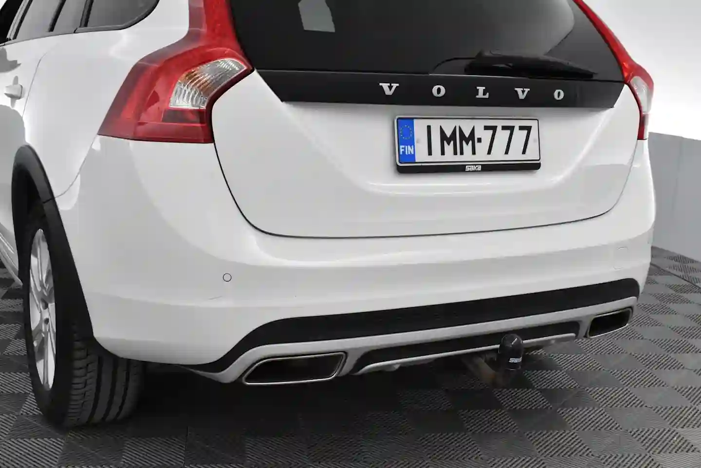 Car Image - mK0RS0aUzjF8TR6J5GaXl