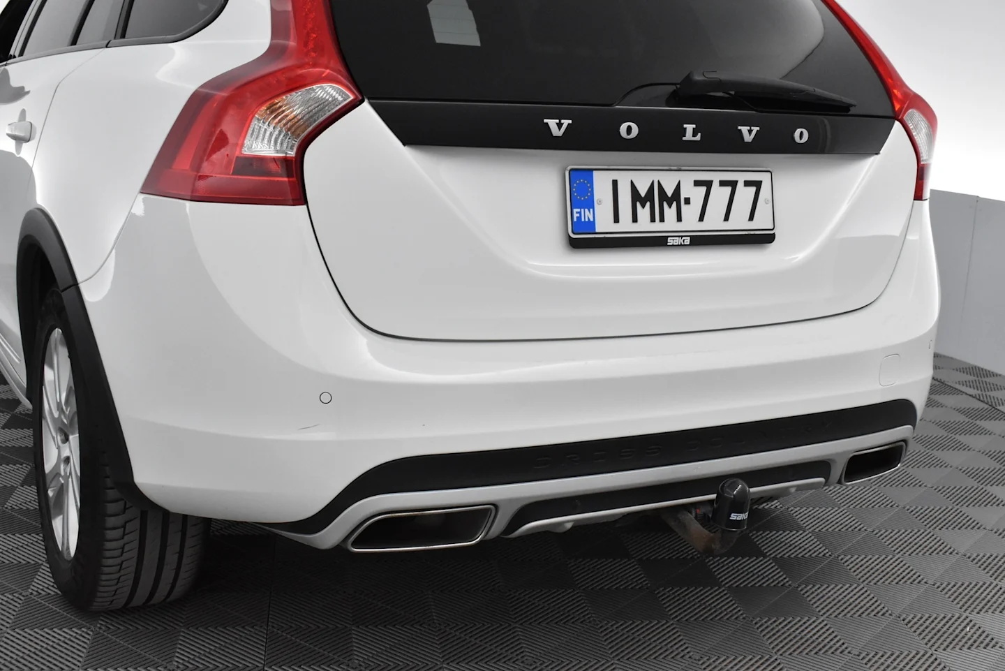 Car Image - mK0RS0aUzjF8TR6J5GaXl