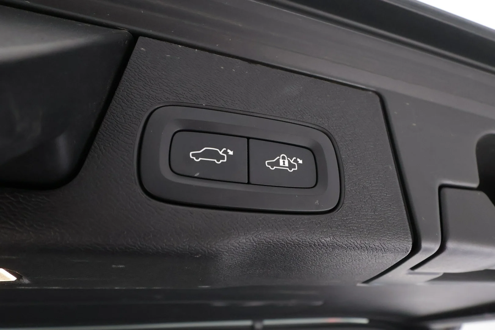 Car Image - 6nZSsMKbxZZ1lDVRpMxGm0