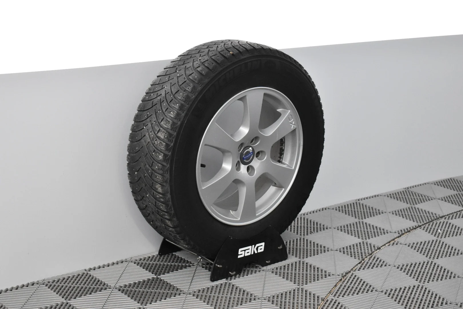 Car Image - 3KFhNwcQ9GvOegbzRHSJkH