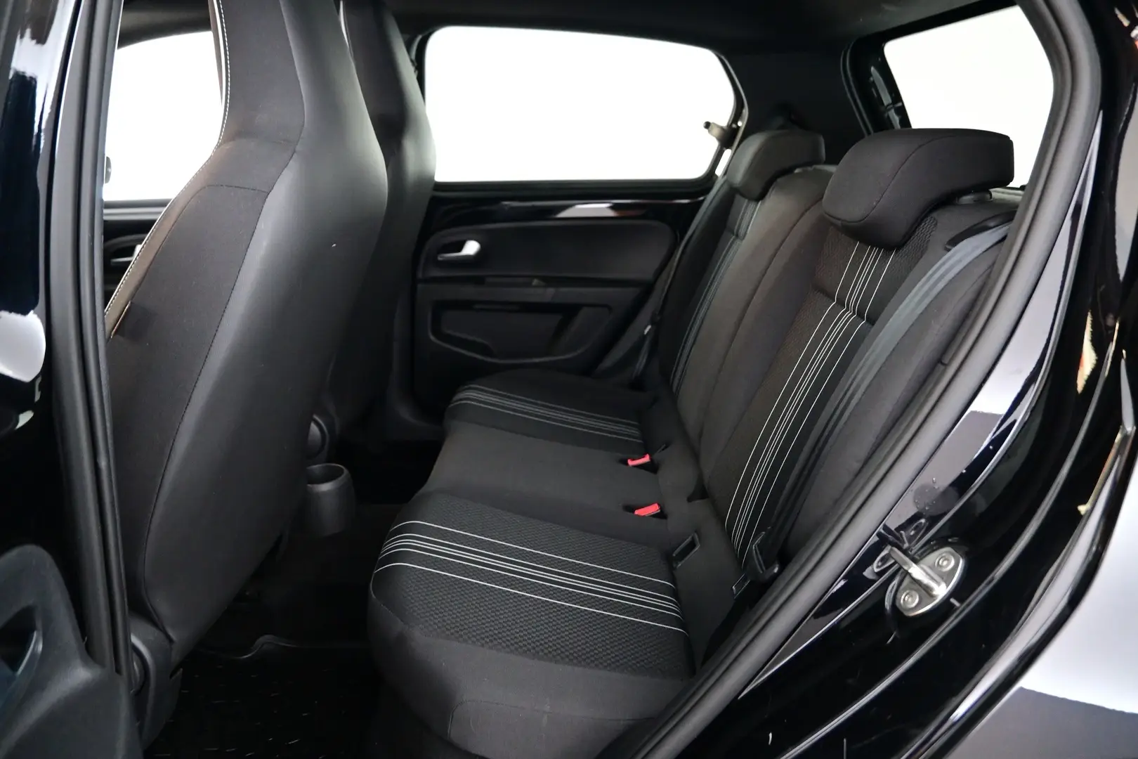 Car Image - 7bIXENLRxrPC9w1sddoVFe