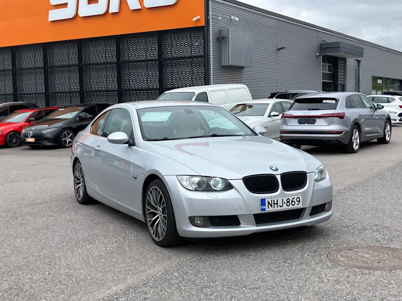 BMW 325