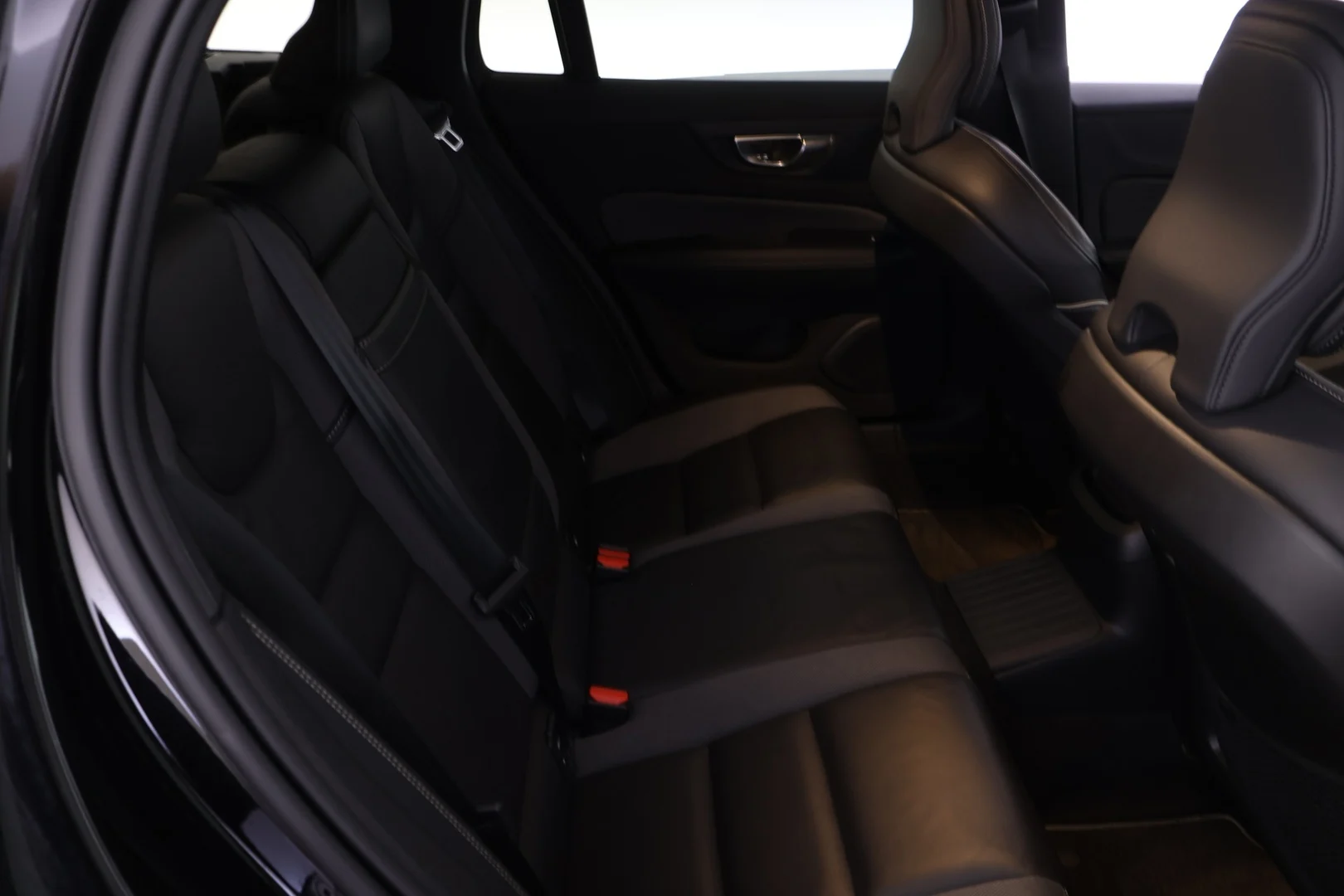 Car Image - 1tR7L4nBzhSkhwUS1mS2nc