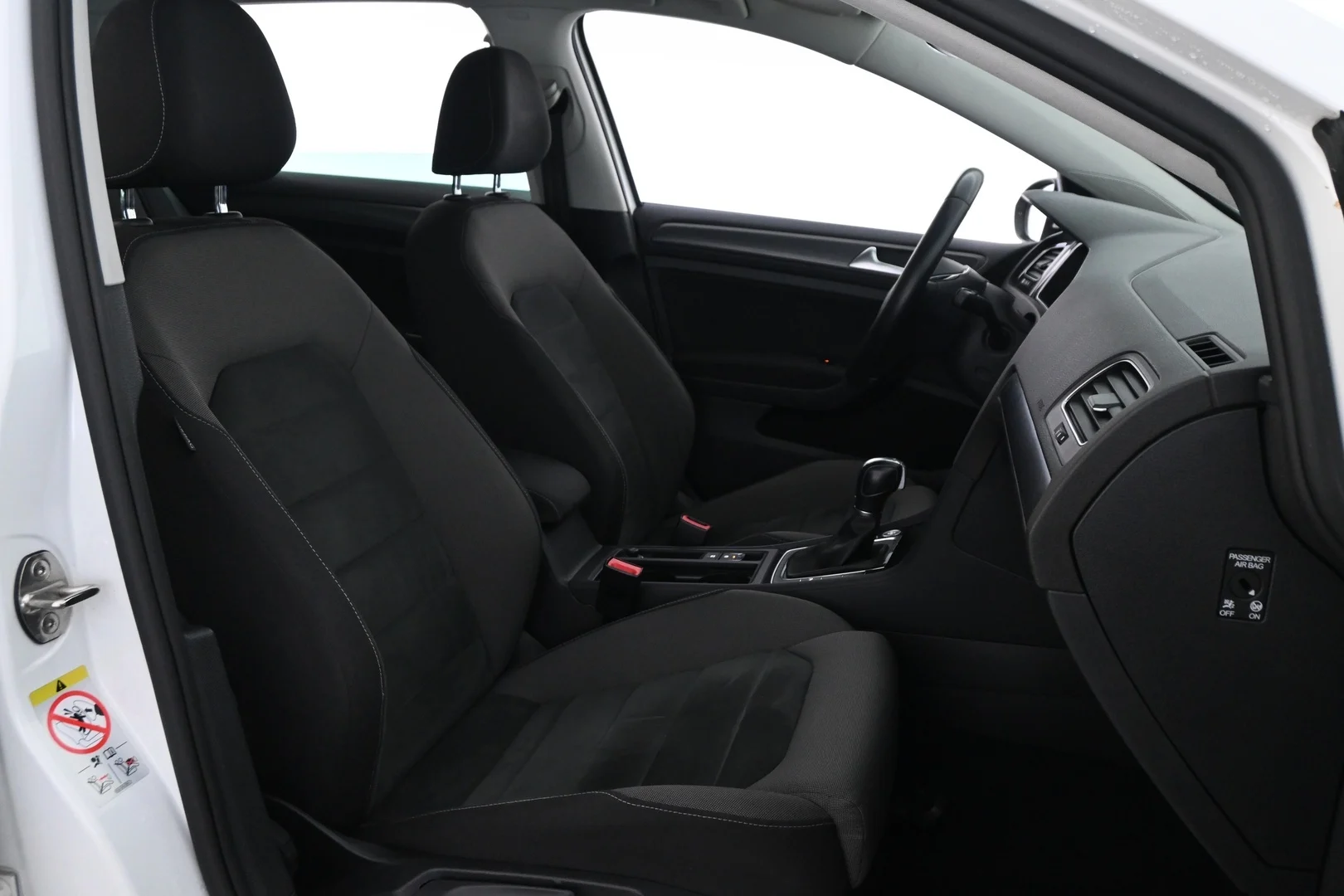 Car Image - 6ltaTK1aSu7mLiyZzm8v7l