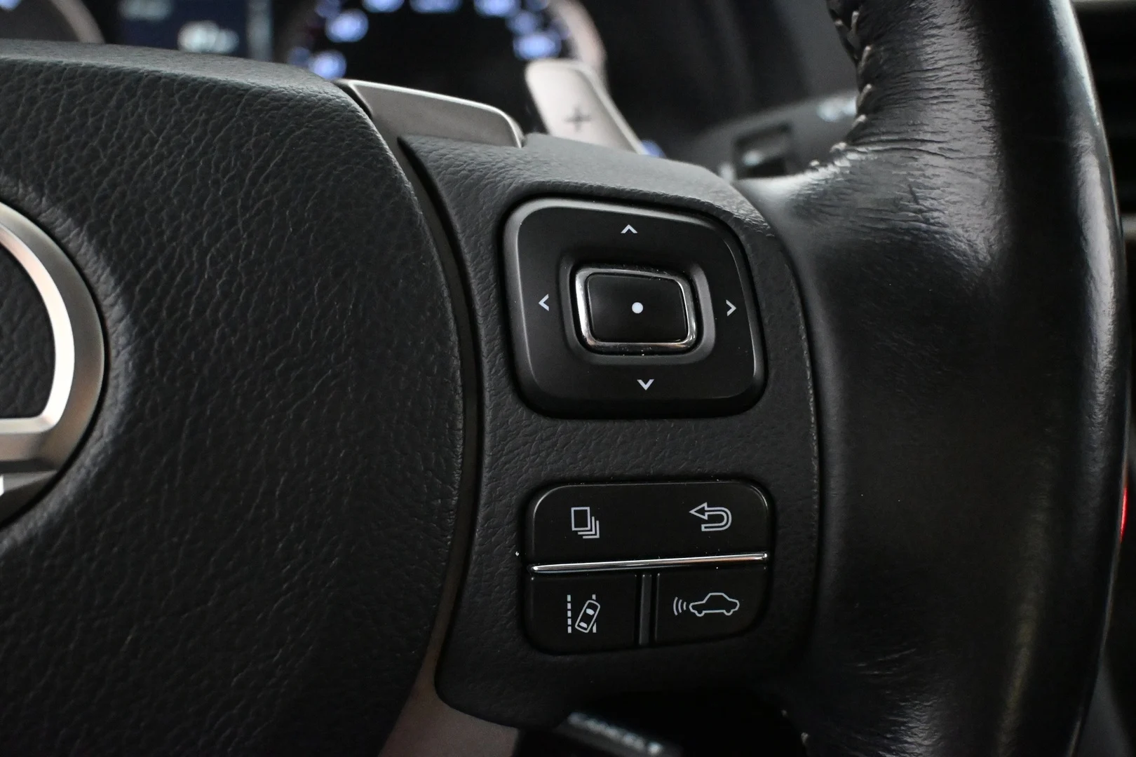 Car Image - 15nCJeBvKVuyxIQcBYvmQY
