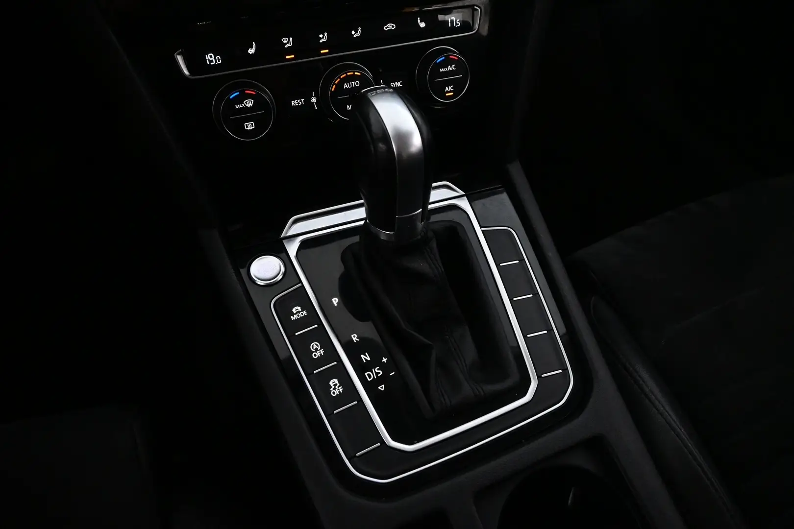 Car Image - 122x7YssbSUNpyDmKv81KM