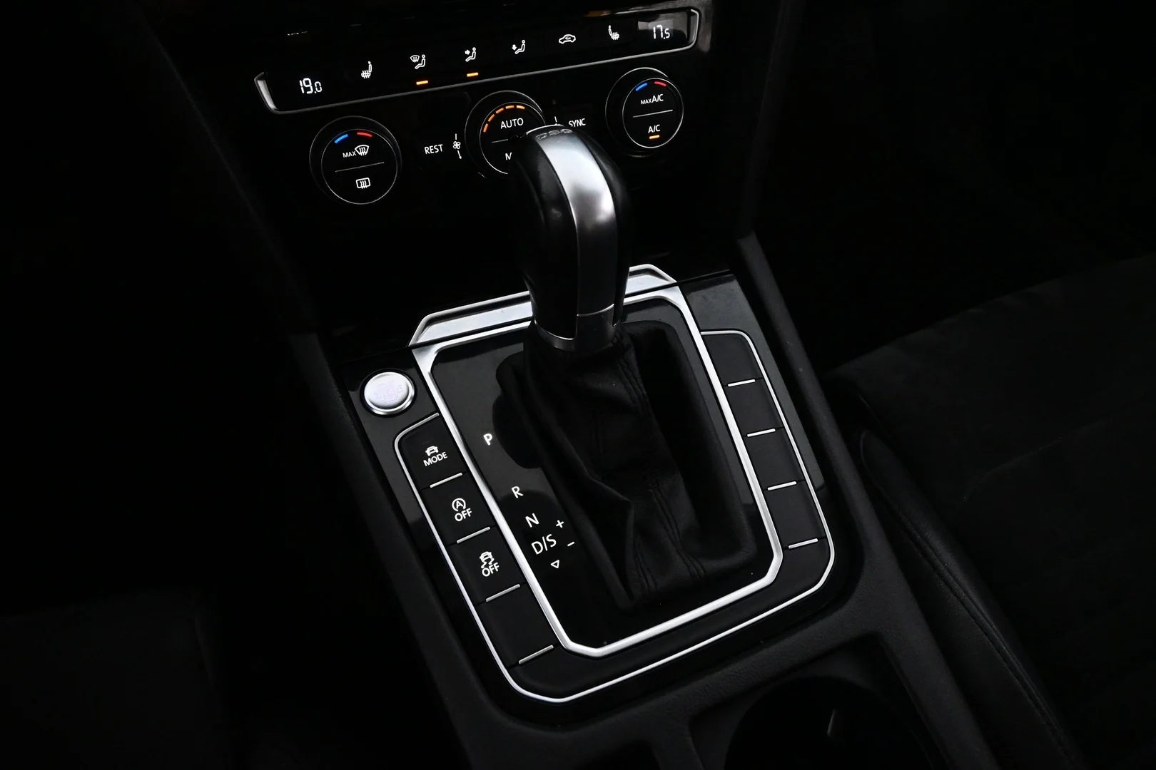 Car Image - 122x7YssbSUNpyDmKv81KM