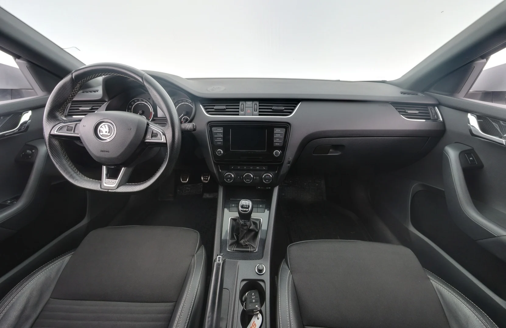 Car Image - 1iMGiOi64IOoItFpOdFaXy