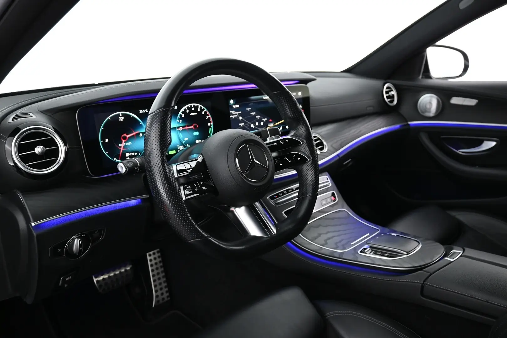 Car Image - eLJ0zJiDitG1csoRkrdW4