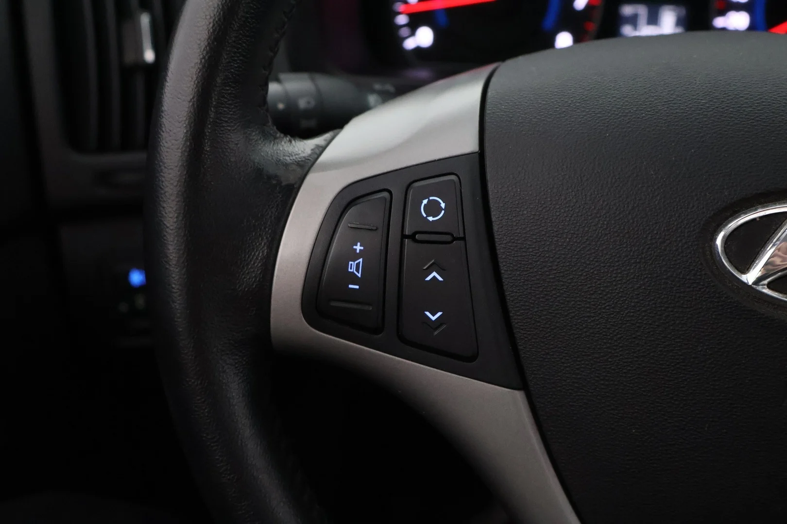 Car Image - omtN7RcoENpy2K4s4cYC6