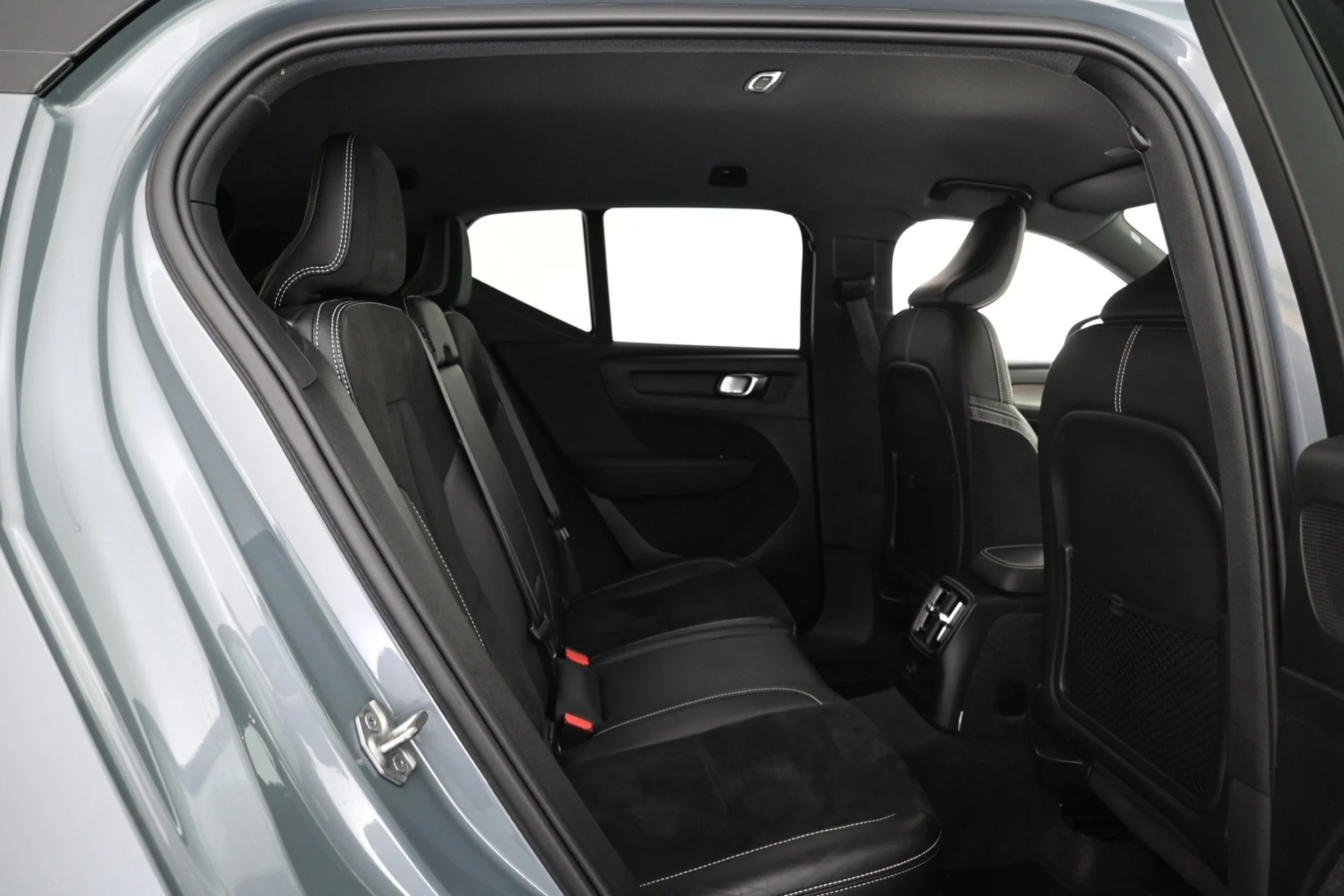 Car Image - 1LO32Q4XUIiU3pkQYiJ5eV