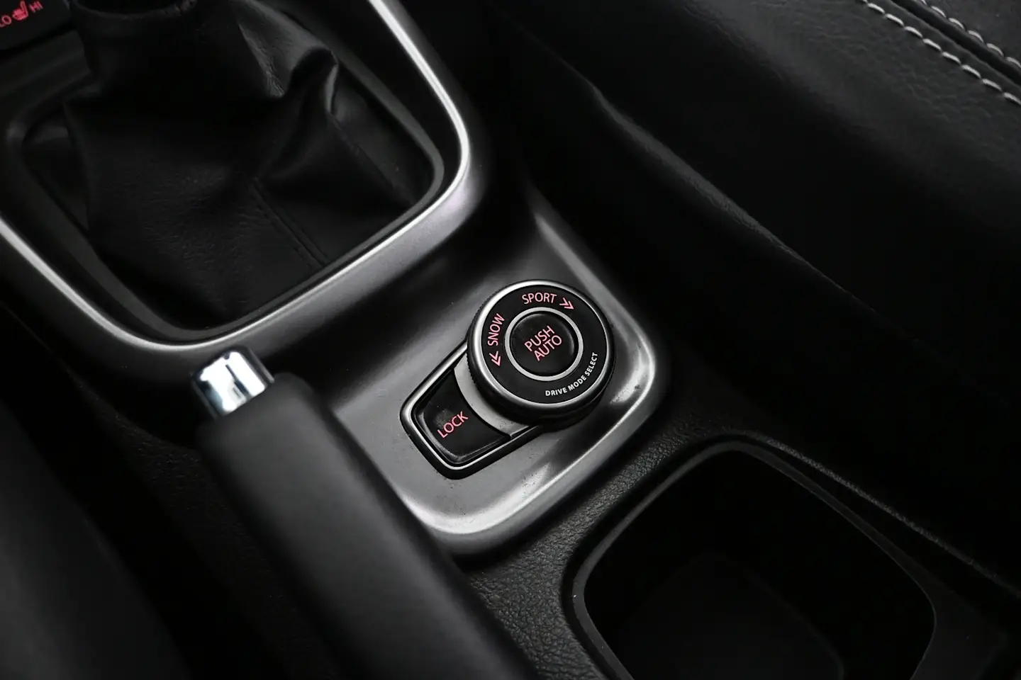 Car Image - 393NHazMXLg35TceCa4sGV