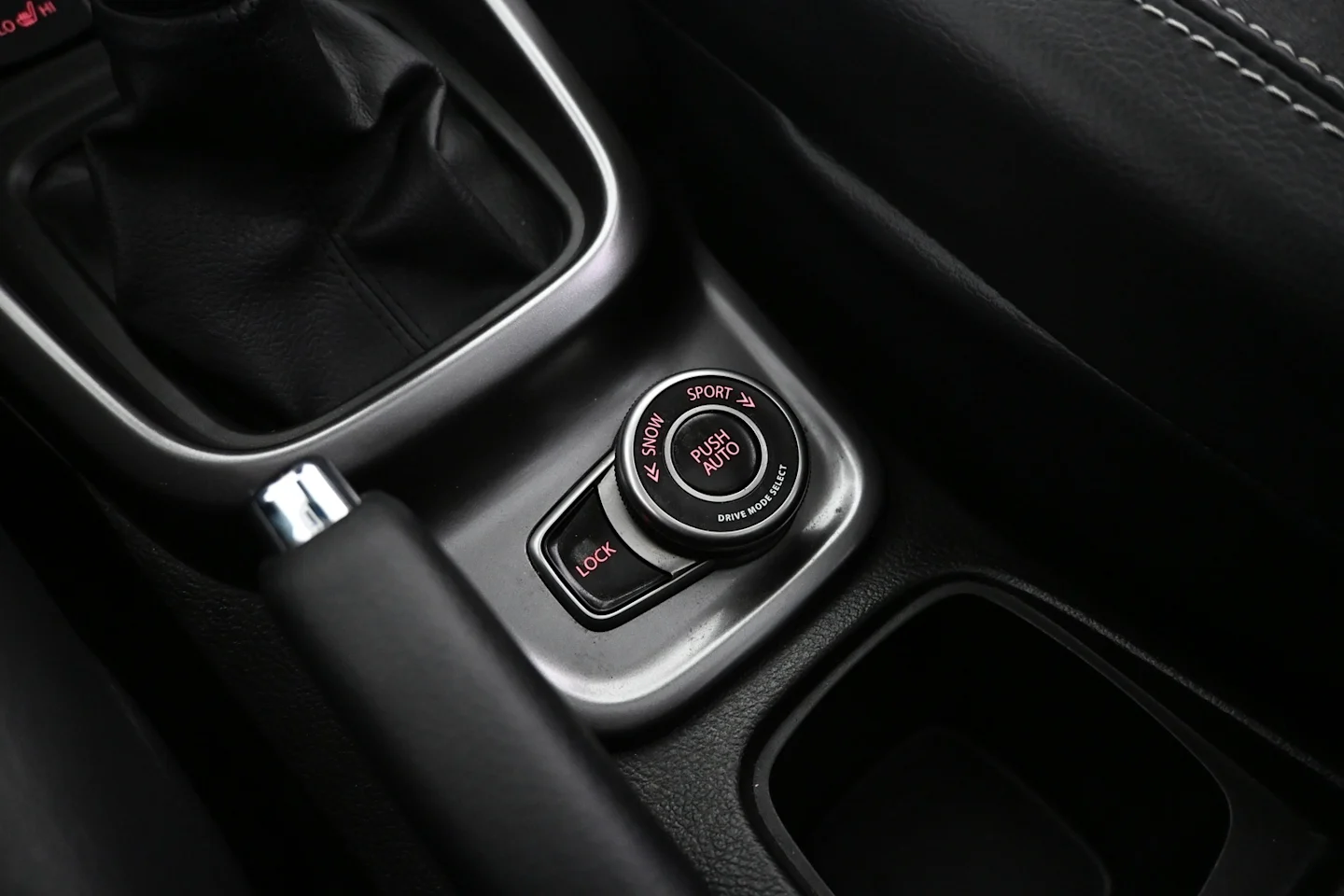 Car Image - 393NHazMXLg35TceCa4sGV