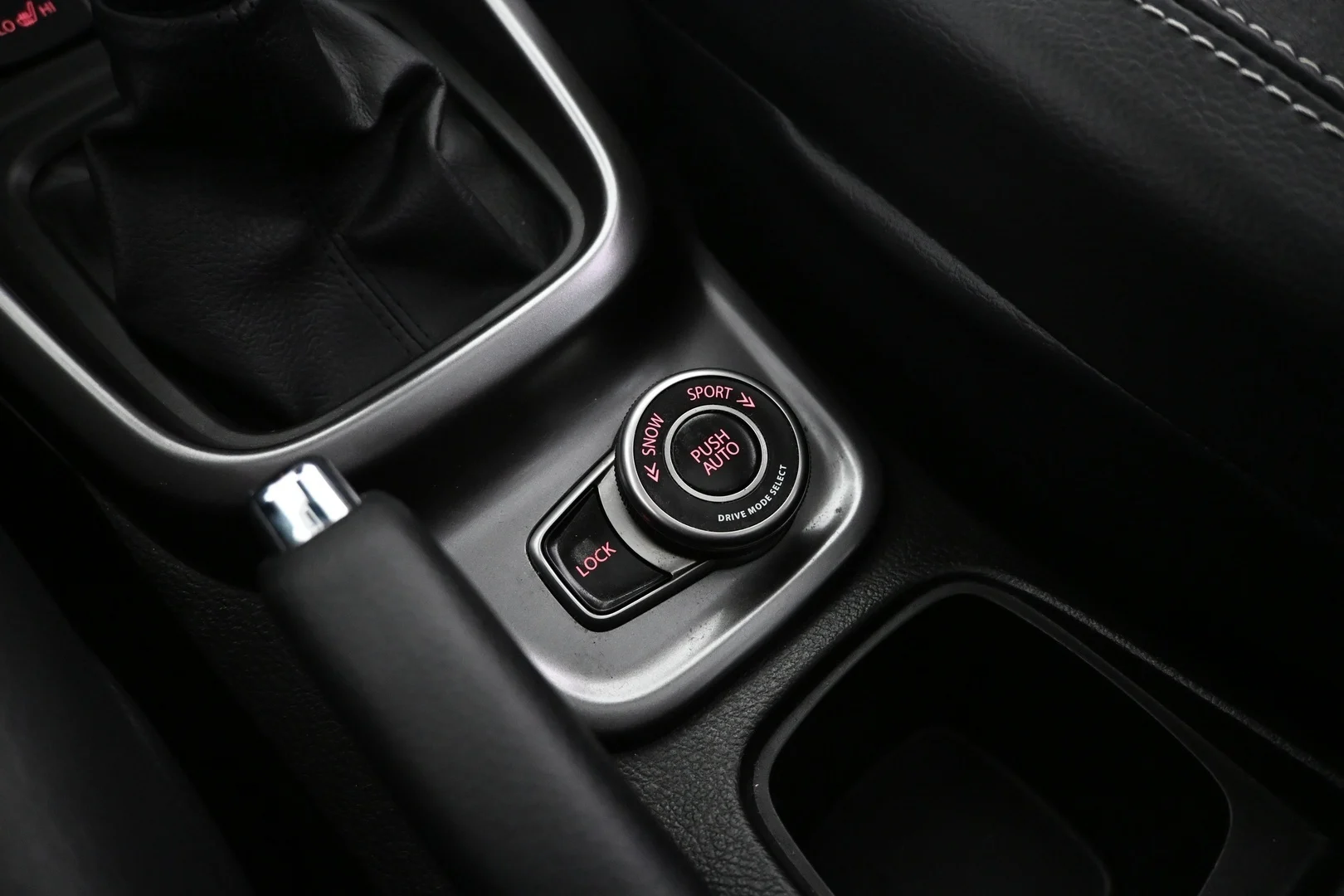 Car Image - 393NHazMXLg35TceCa4sGV