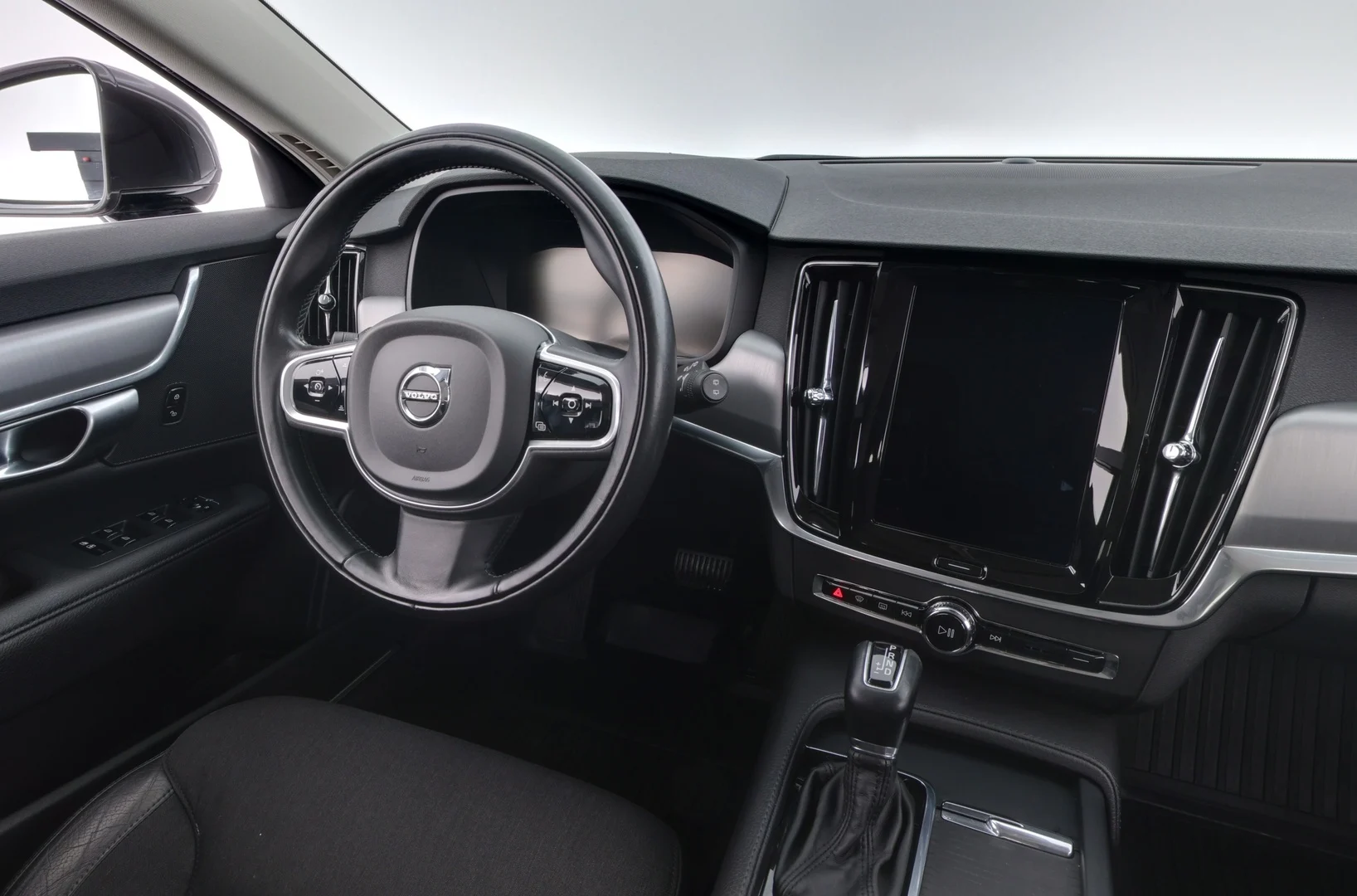 Car Image - 6JB5jHvpYUfalRTDphFWUs