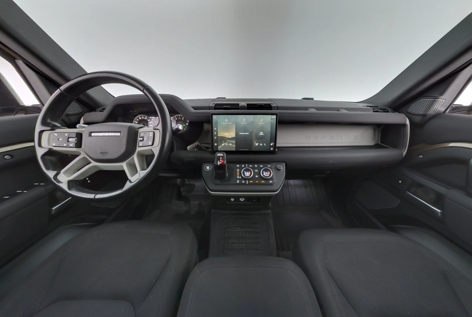 Car Image - 4C3GTPG4BUjkCEft3h9w8P