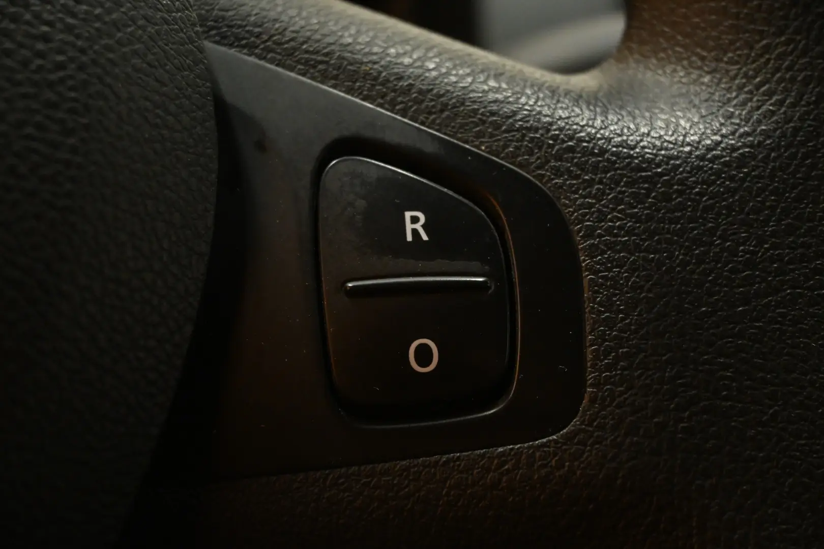 Car Image - 4sau6ONTwPAa8WSBnnijQ8