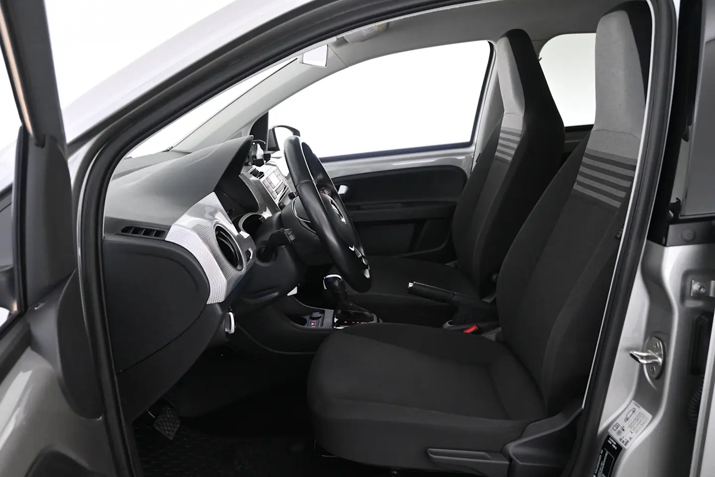 Car Image - 5R7p54NzLcq6mDvDKv9kd2