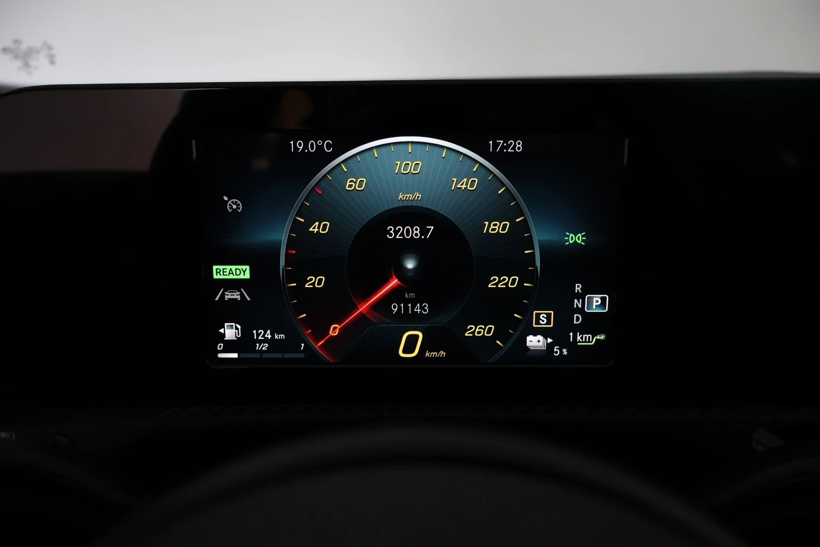 Car Image - 6IGgQ4UmdREhw7DrmcJ1r0