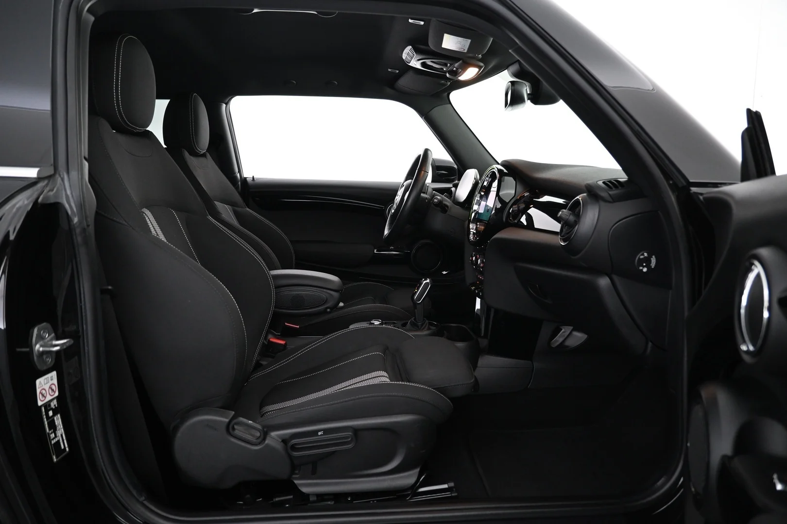 Car Image - QUfjnXCAiN4BJPRDi0fZ9