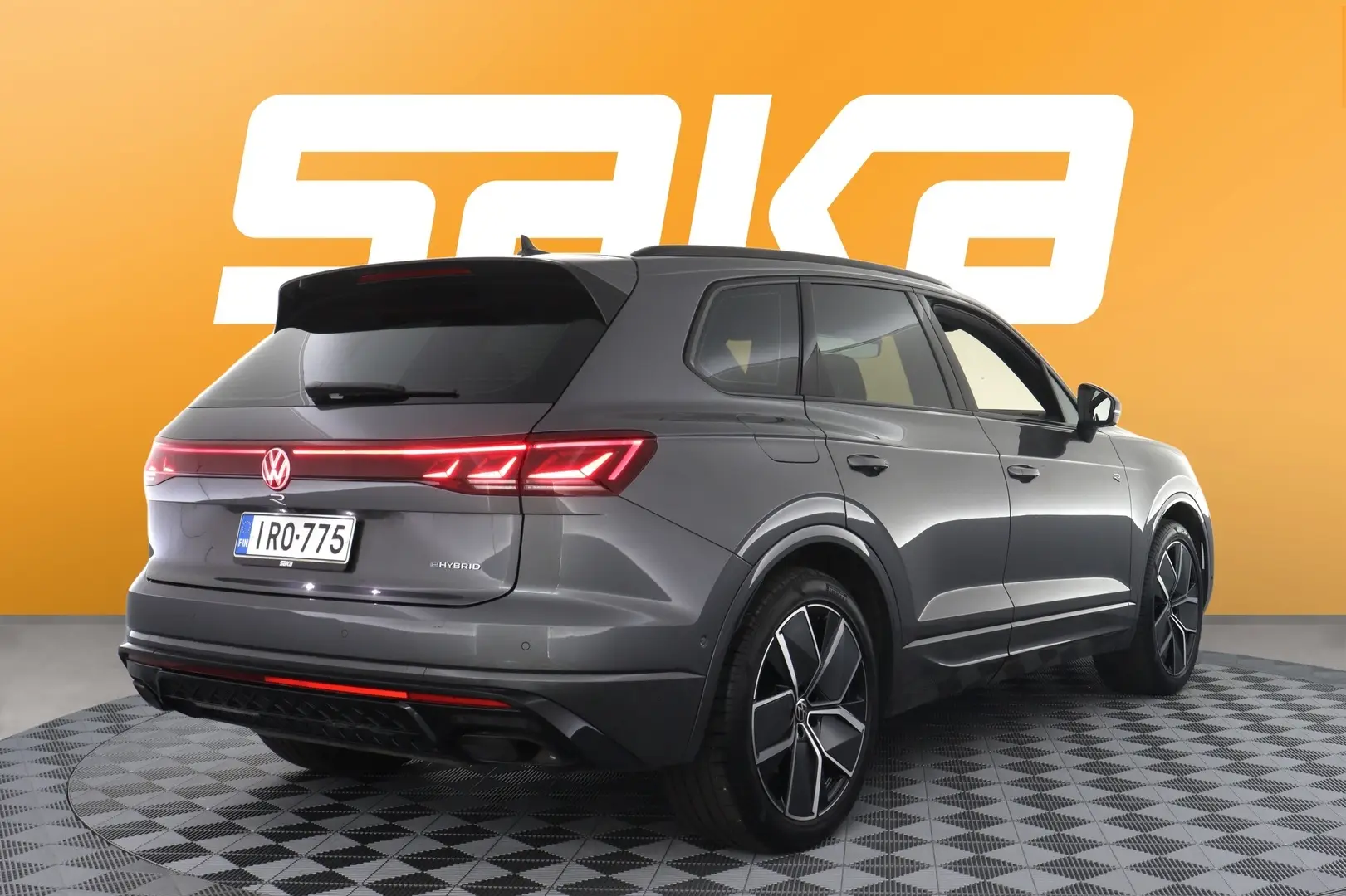 Car Image - 1ekN5JXrq9NzDKDStVcq8b