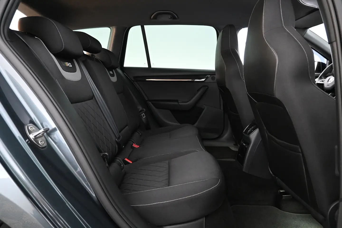 Car Image - 2Vcn7TZ0TAllvBqqhYgZ32
