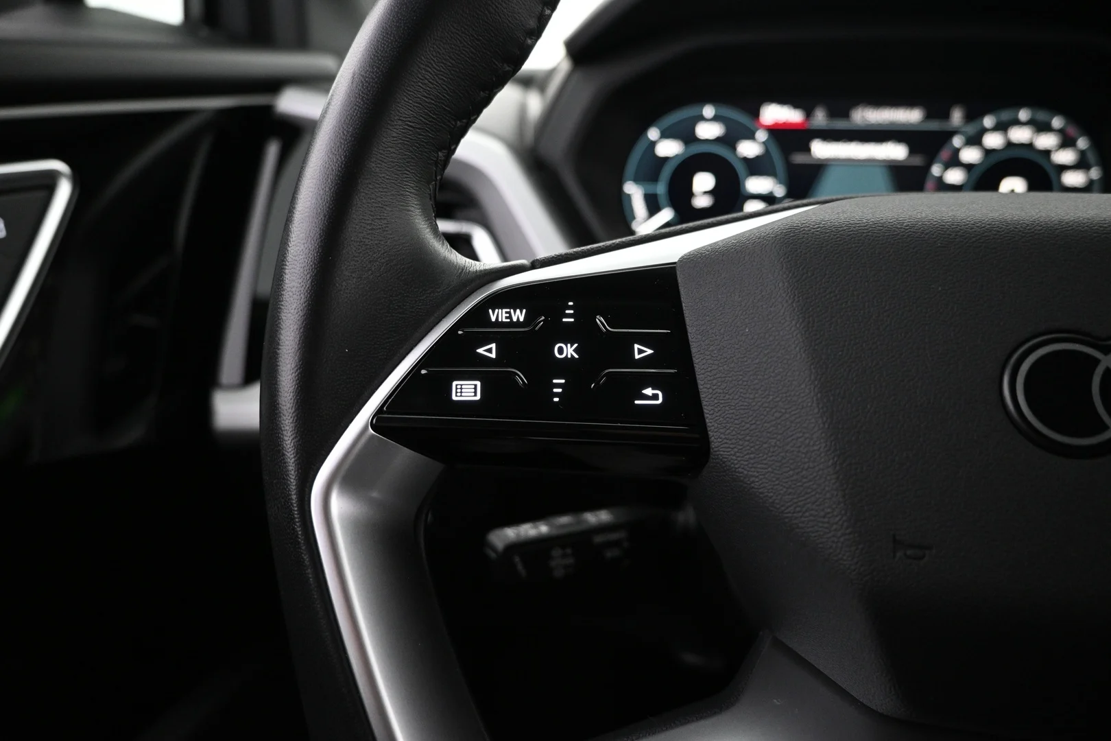 Car Image - 6RQd9afZG4efeDE1Xi7VRi