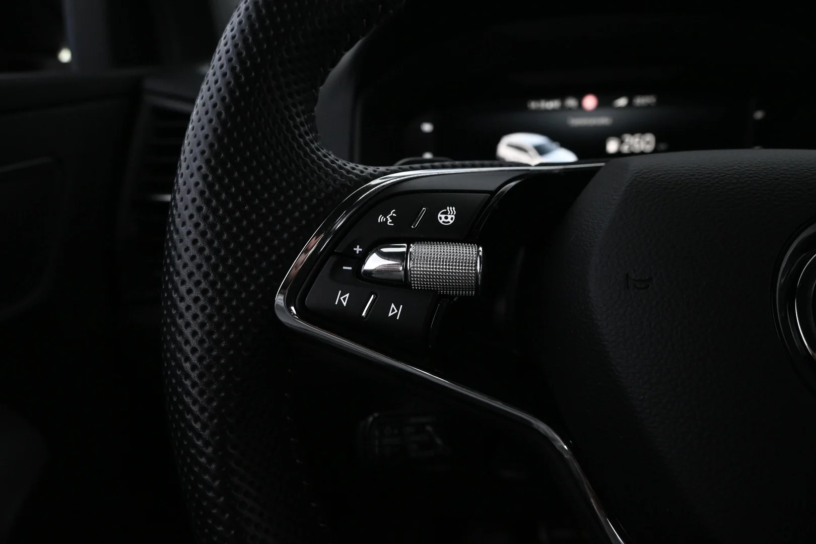 Car Image - 2JZFG6RPZ8CdIcWjOeA1bm