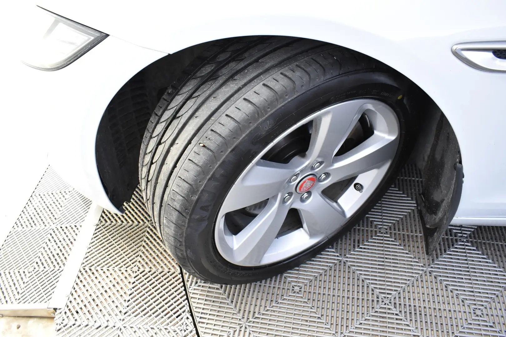 Car Image - 6A8rH248eLAH2W6Z7UYvFK