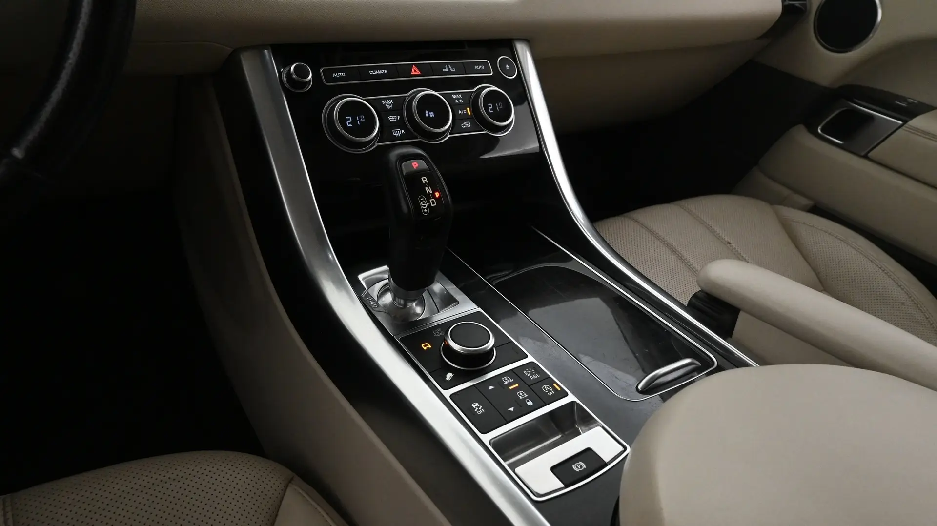 Car Image - 7fwqLXsFxd5ZdaLkh1emn1