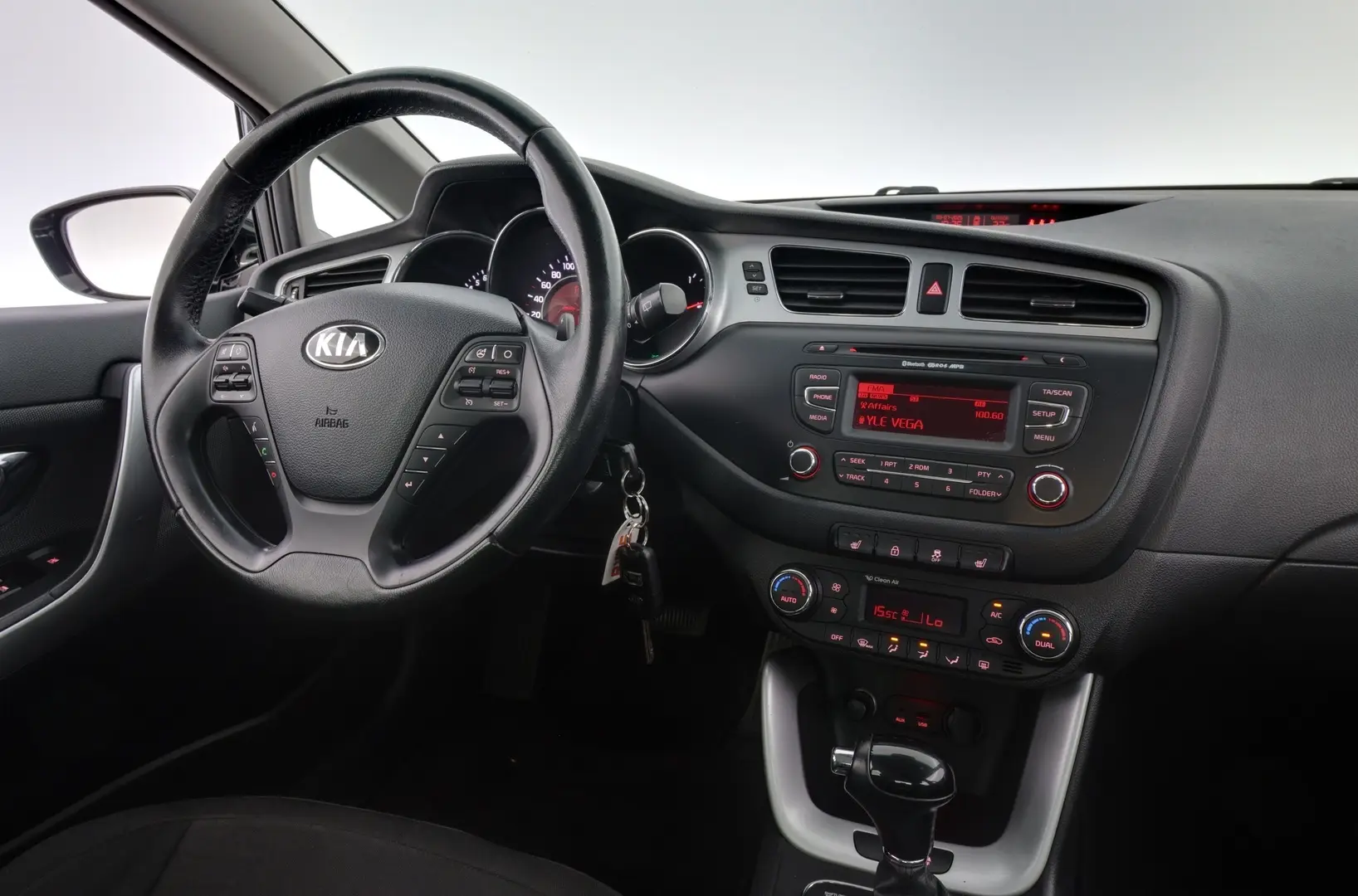 Car Image - 6TPPFqxEIFLxKmbsjwVj6u
