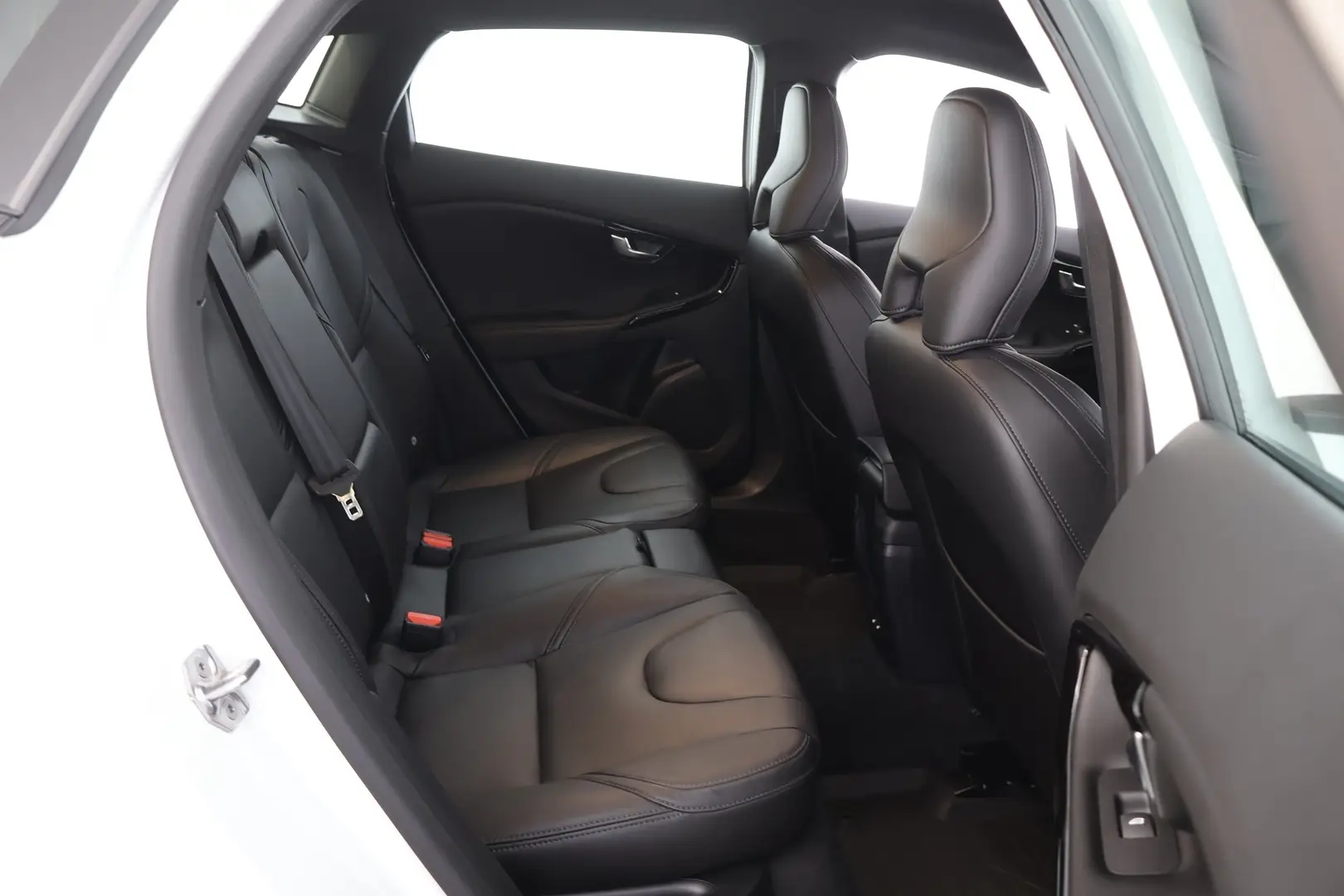 Car Image - 79n14p3lk8RLihF8ZpXuCA