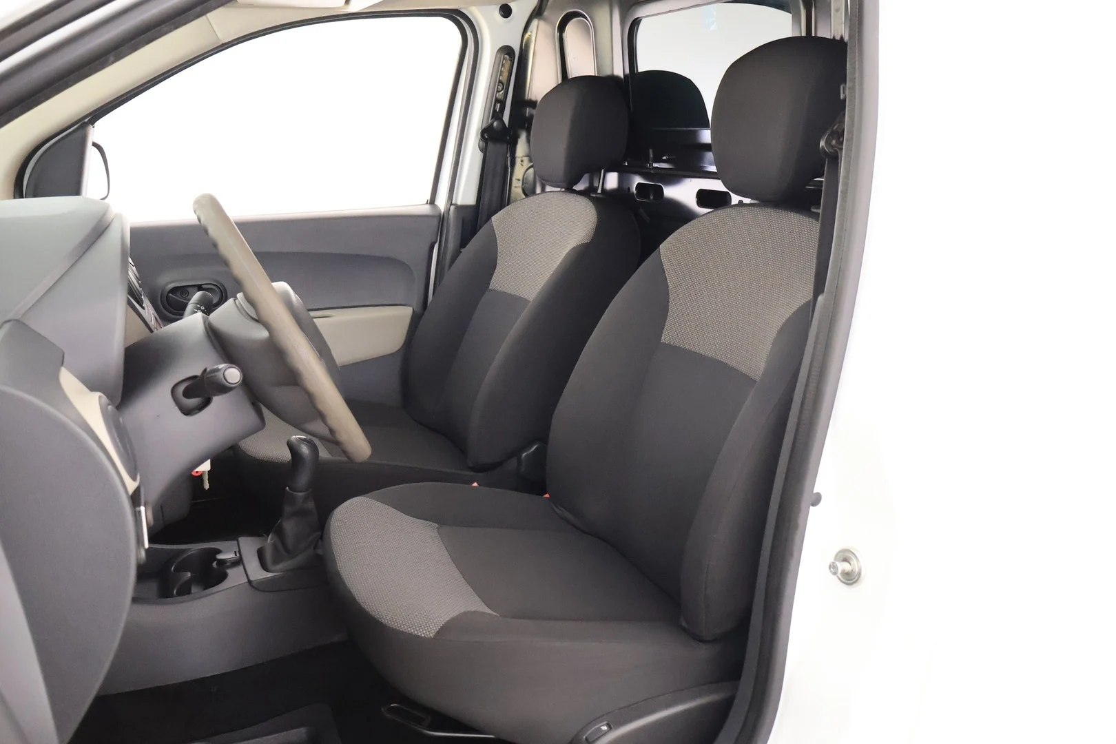 Car Image - 1dQFarOAl0xMQTUEC0YlVX