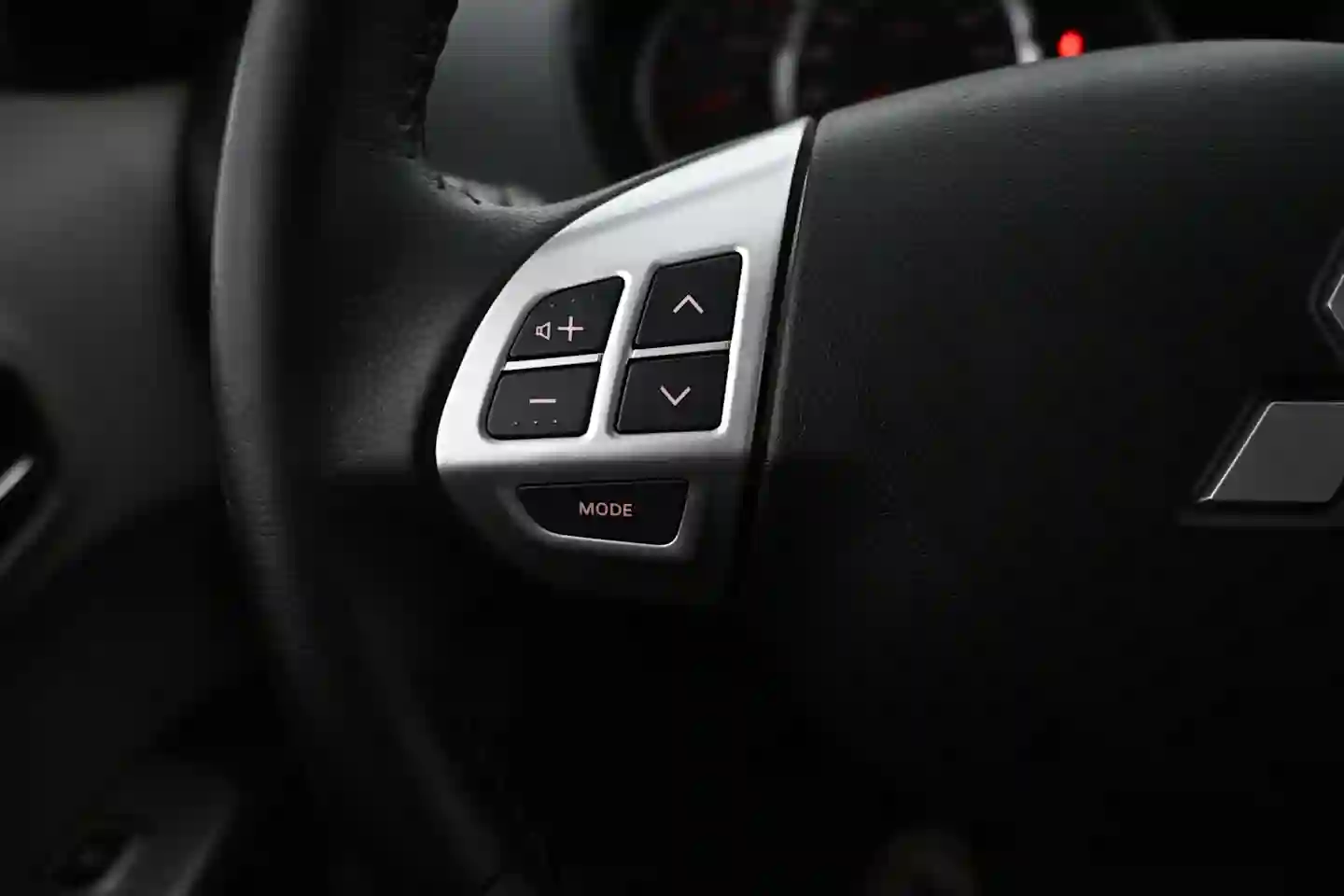 Car Image - 2QUgioo2rIXSYieM1yvbRh