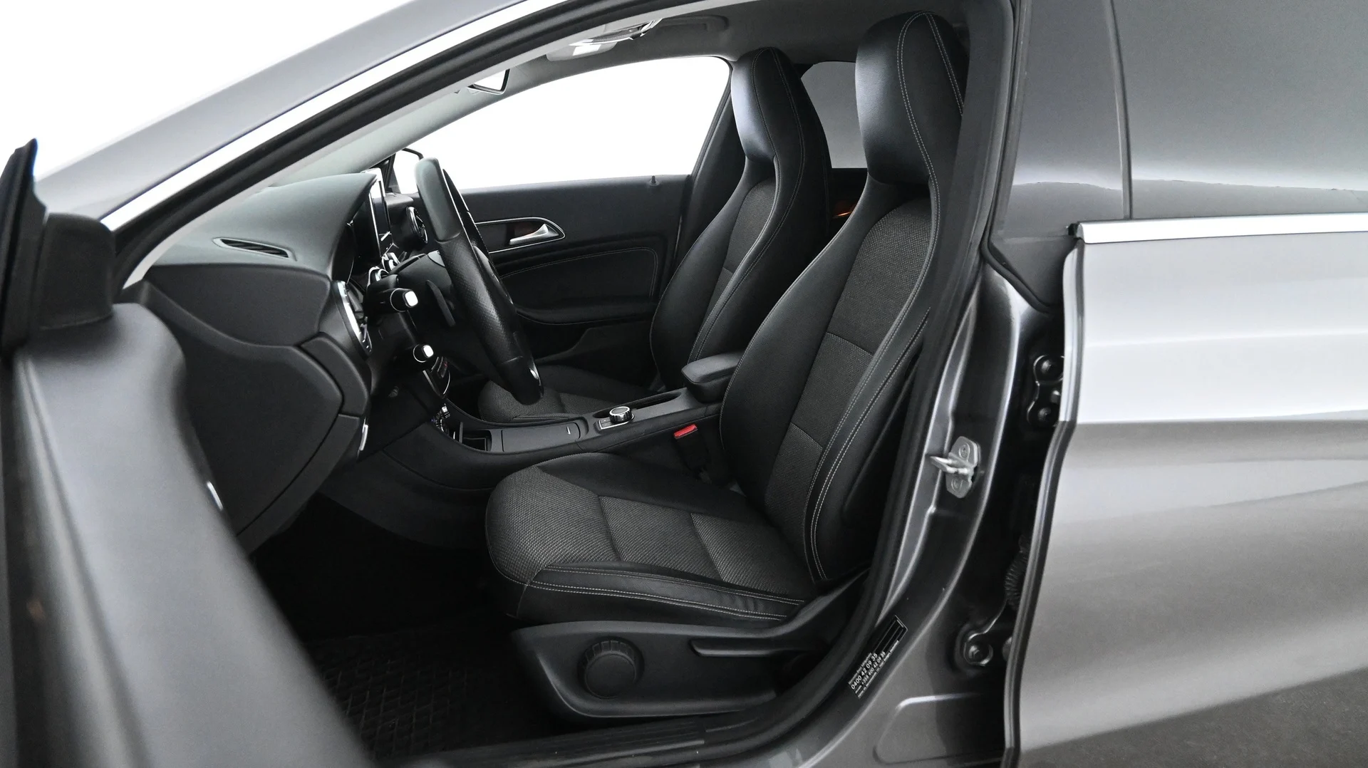 Car Image - 5uzoF9XMuAecgWl7XRrE3q