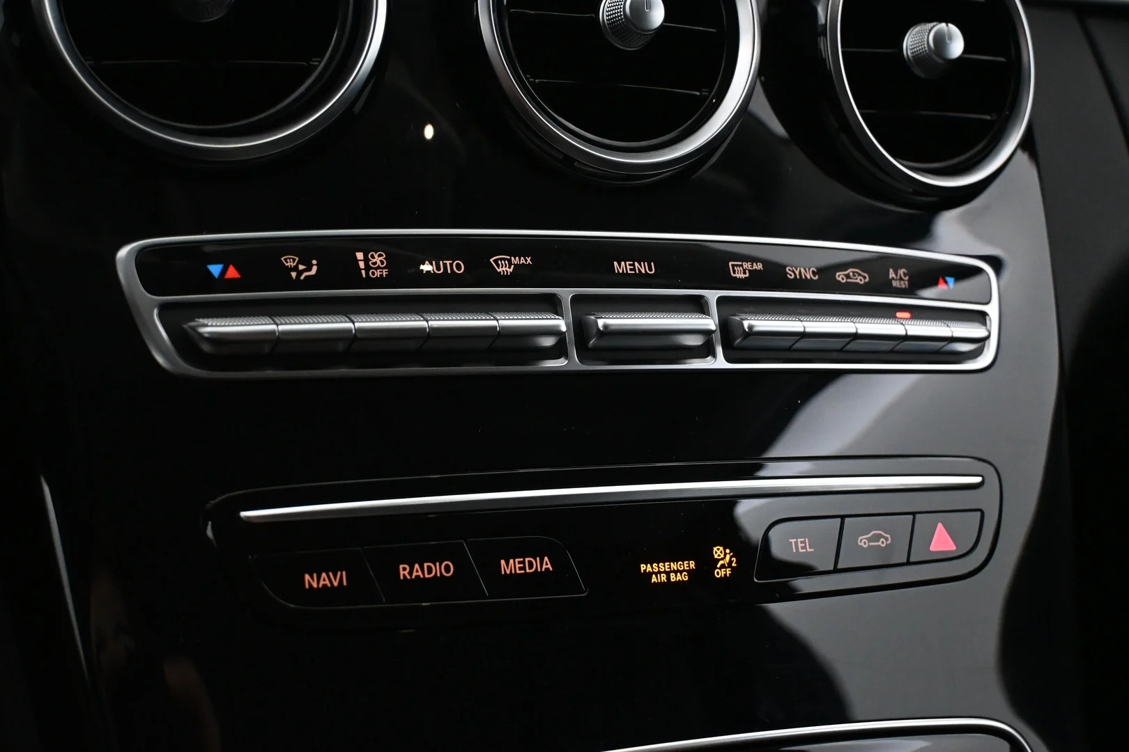 Car Image - 52RjWIoCMkhhw8OQV6A41y