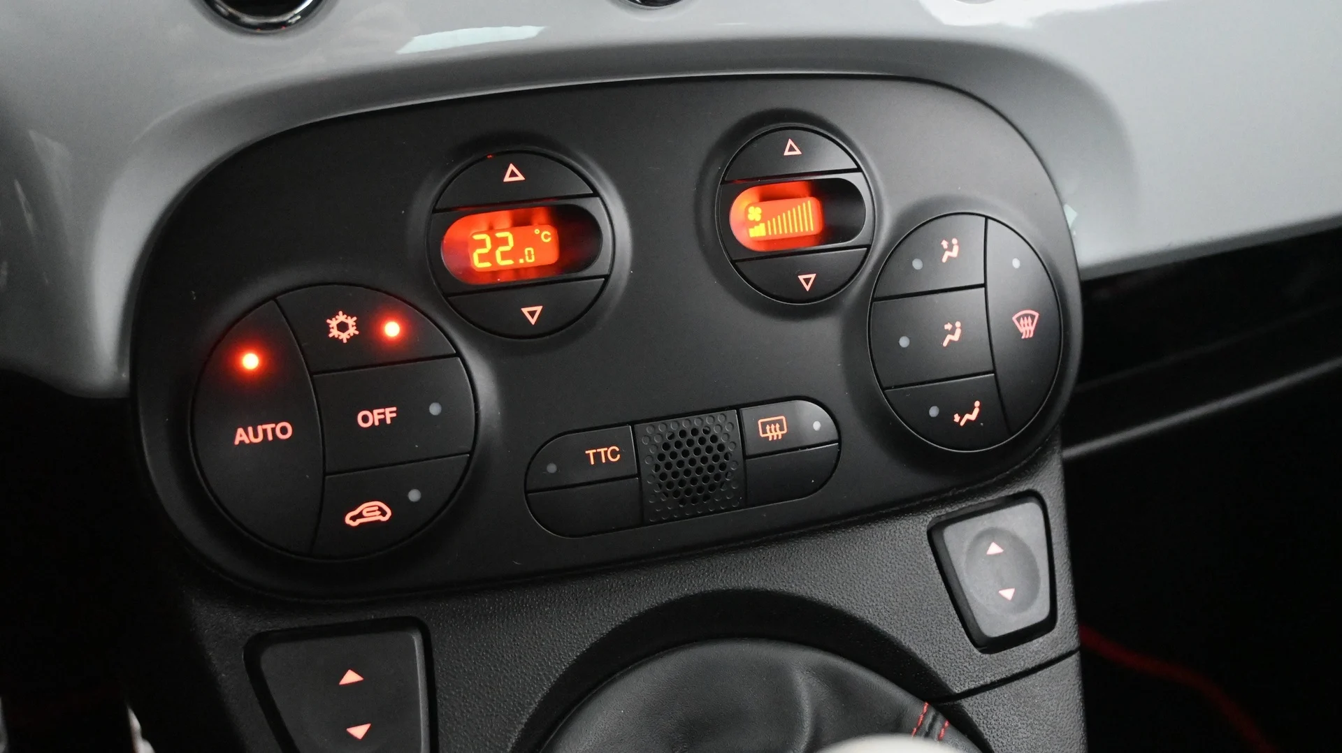 Car Image - RRlvSoSKfckY9aD8r6JeL