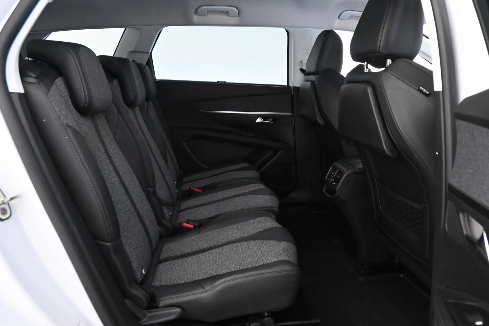 Car Image - TmWhdaqeKTyidgpF5X4db
