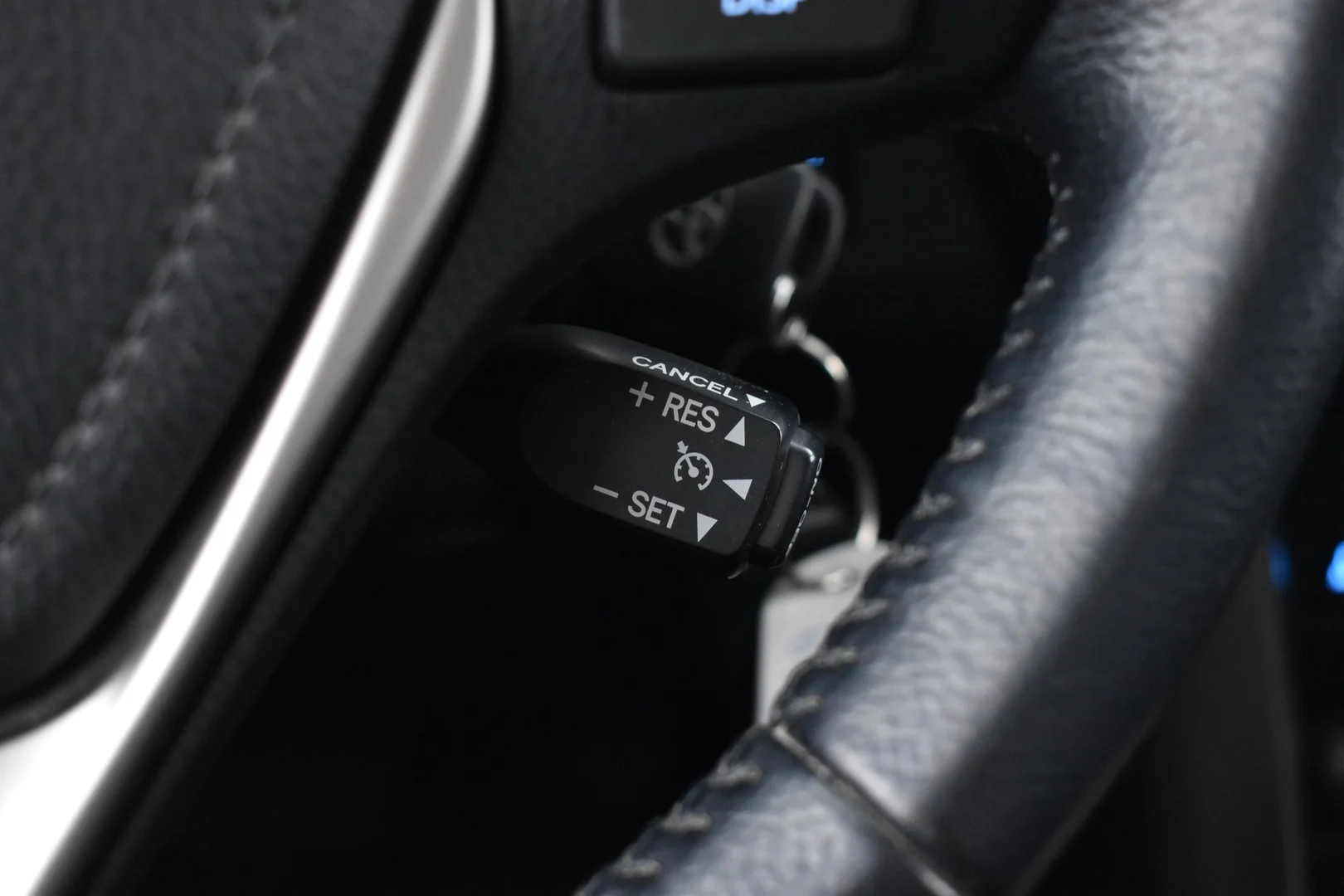 Car Image - 76TWgSbtH8kx4uyVNC7yBN