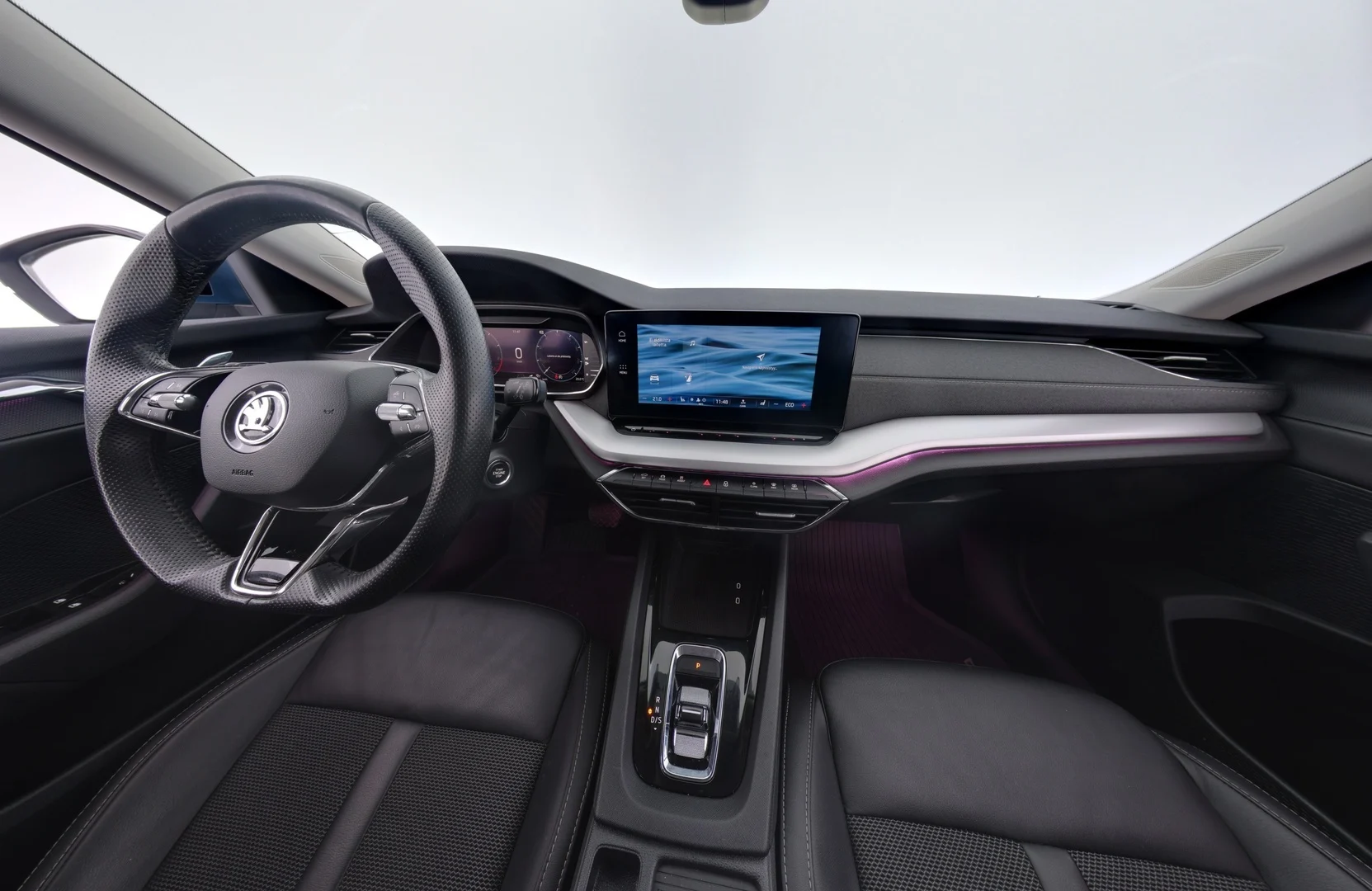 Car Image - 2RtFu7saWiXfKX4kXyRE1q