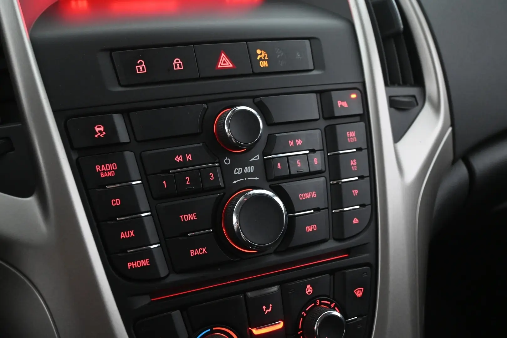 Car Image - 5kIZbr6xlzjHoZORfNDLzn