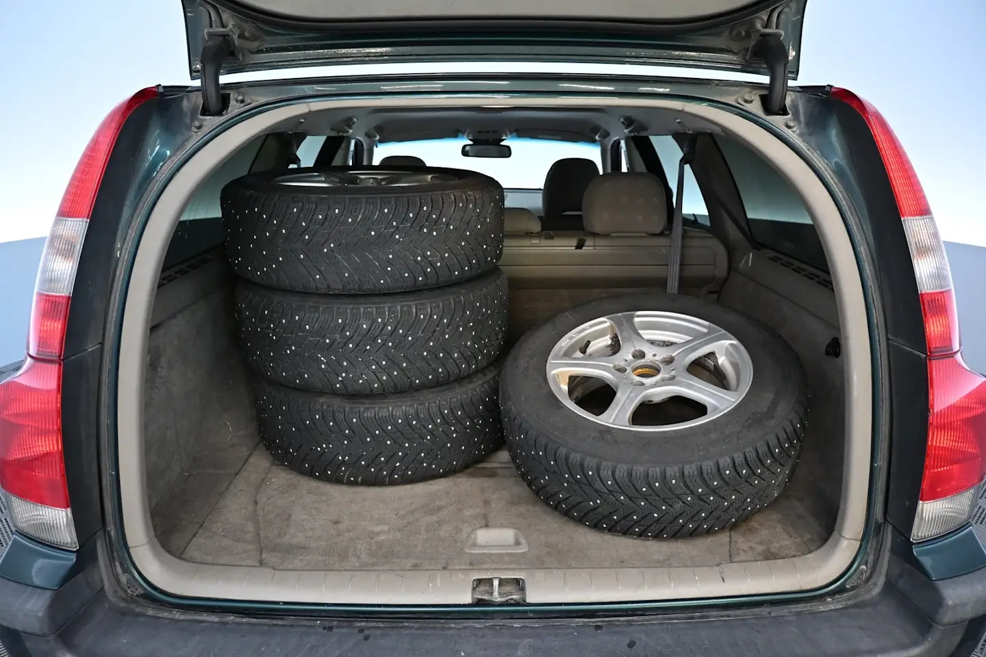 Car Image - 5t4R6nr14Y3G5nNIx2jYJQ
