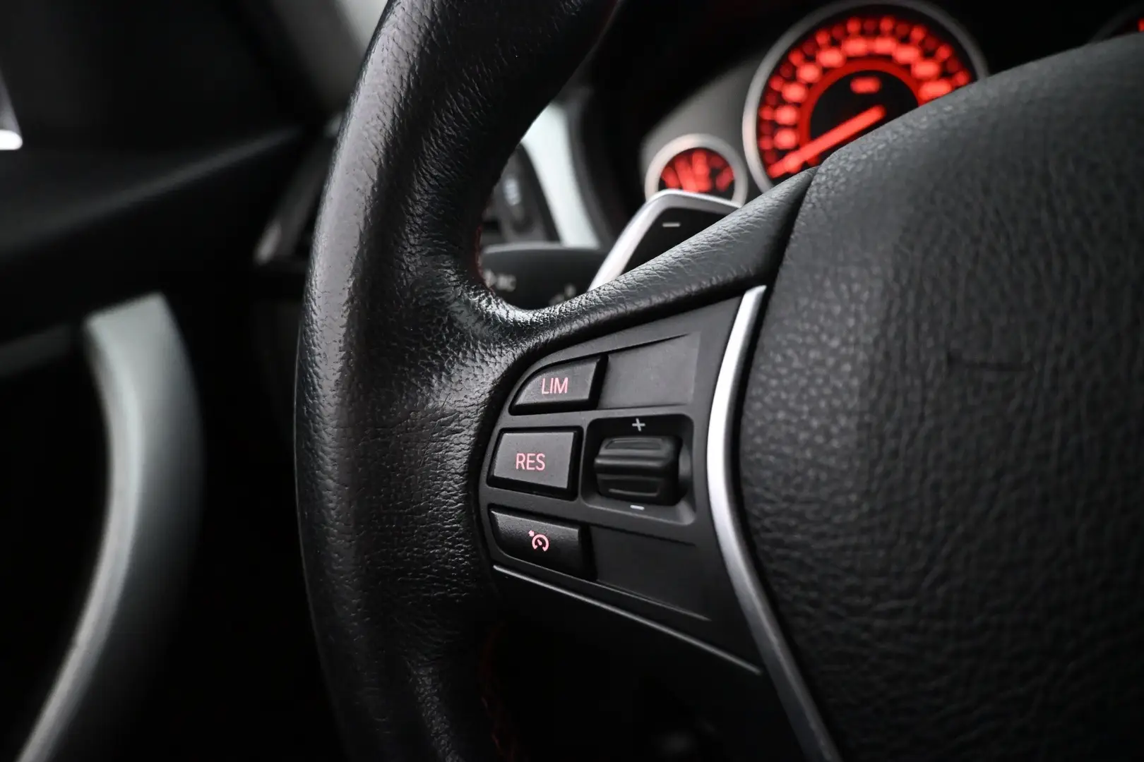 Car Image - 49xx7WQn4jc5EJMa48KAih