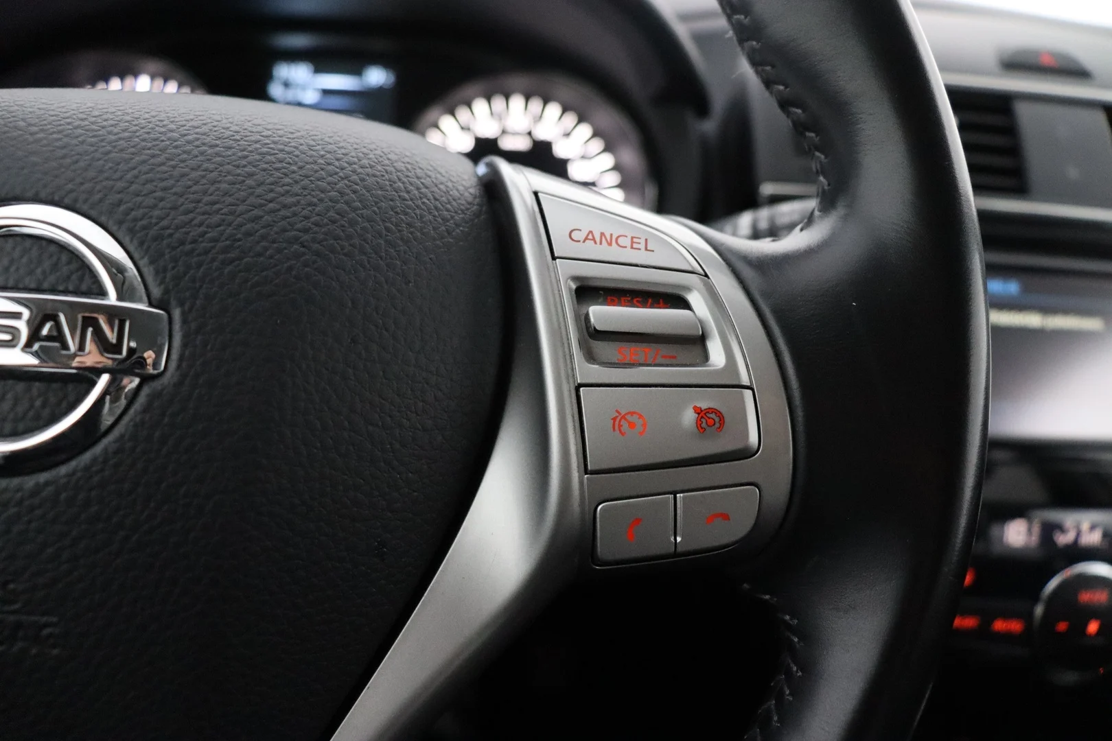 Car Image - 2ecwEkAPQnYgCUHltvwDOh