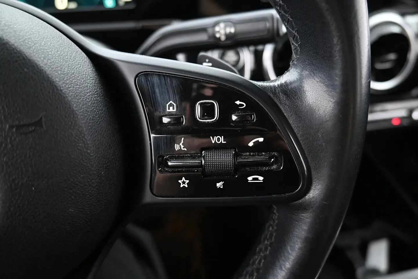 Car Image - 72SiMMMRnN2nx9rFxAZaEW