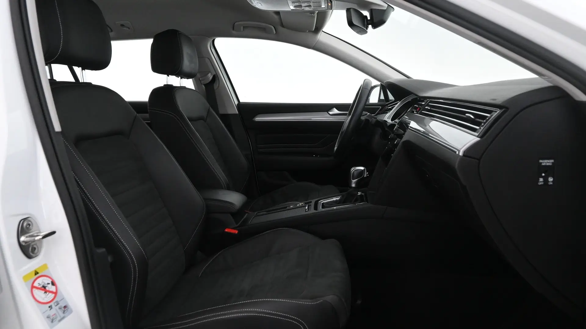 Car Image - 7nvLmgwGLJhF7TlEUOtIes