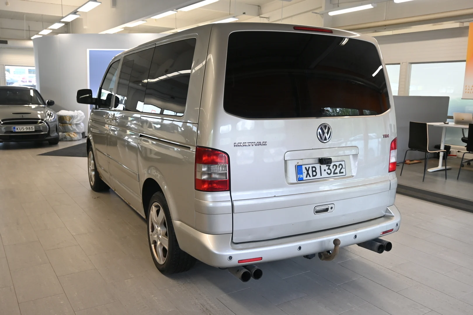 Car Image - 7LkwnFZUt6aSvB44ZIvJX5